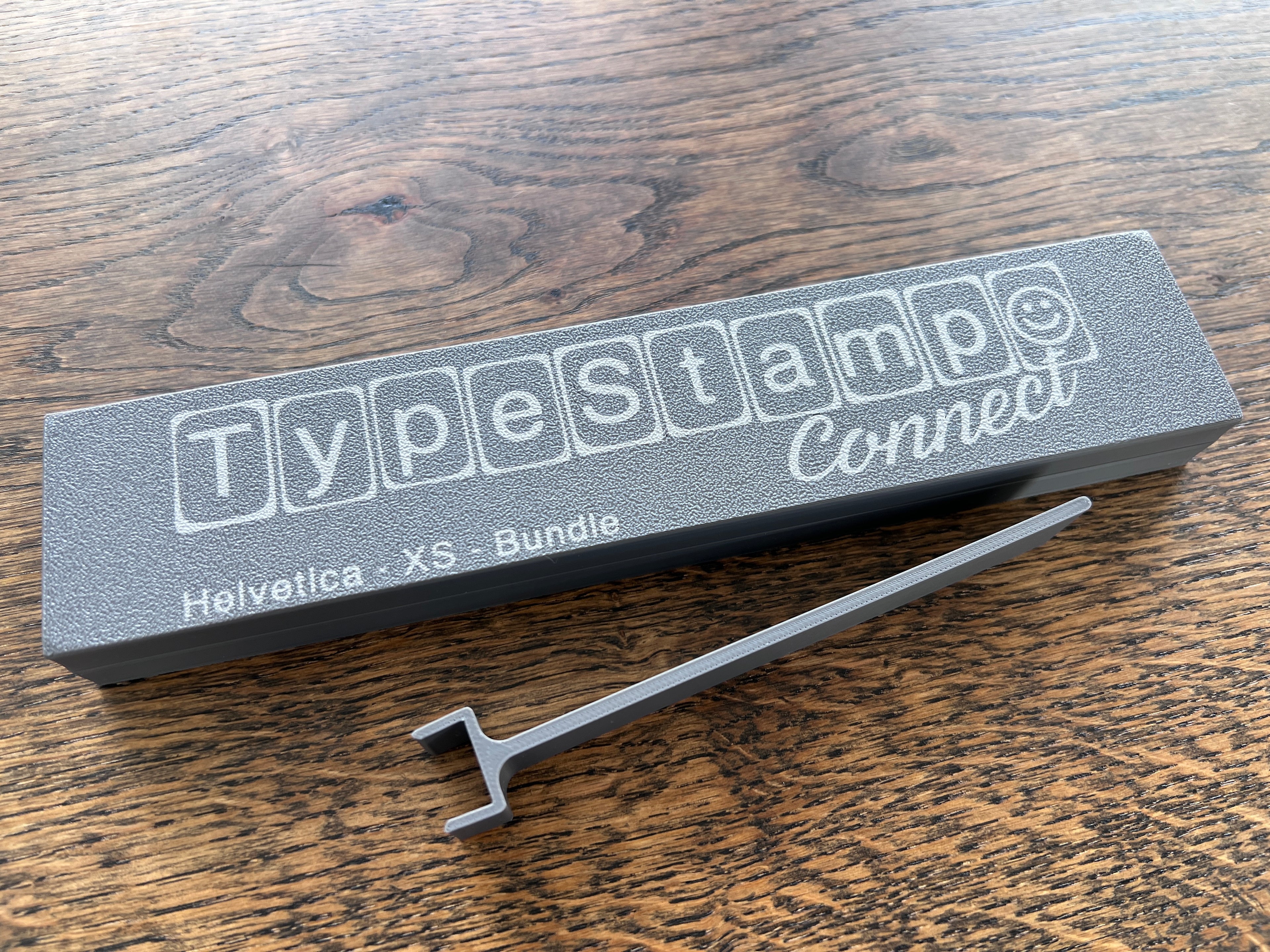 TypeStamp Connect - Helvetica - XS