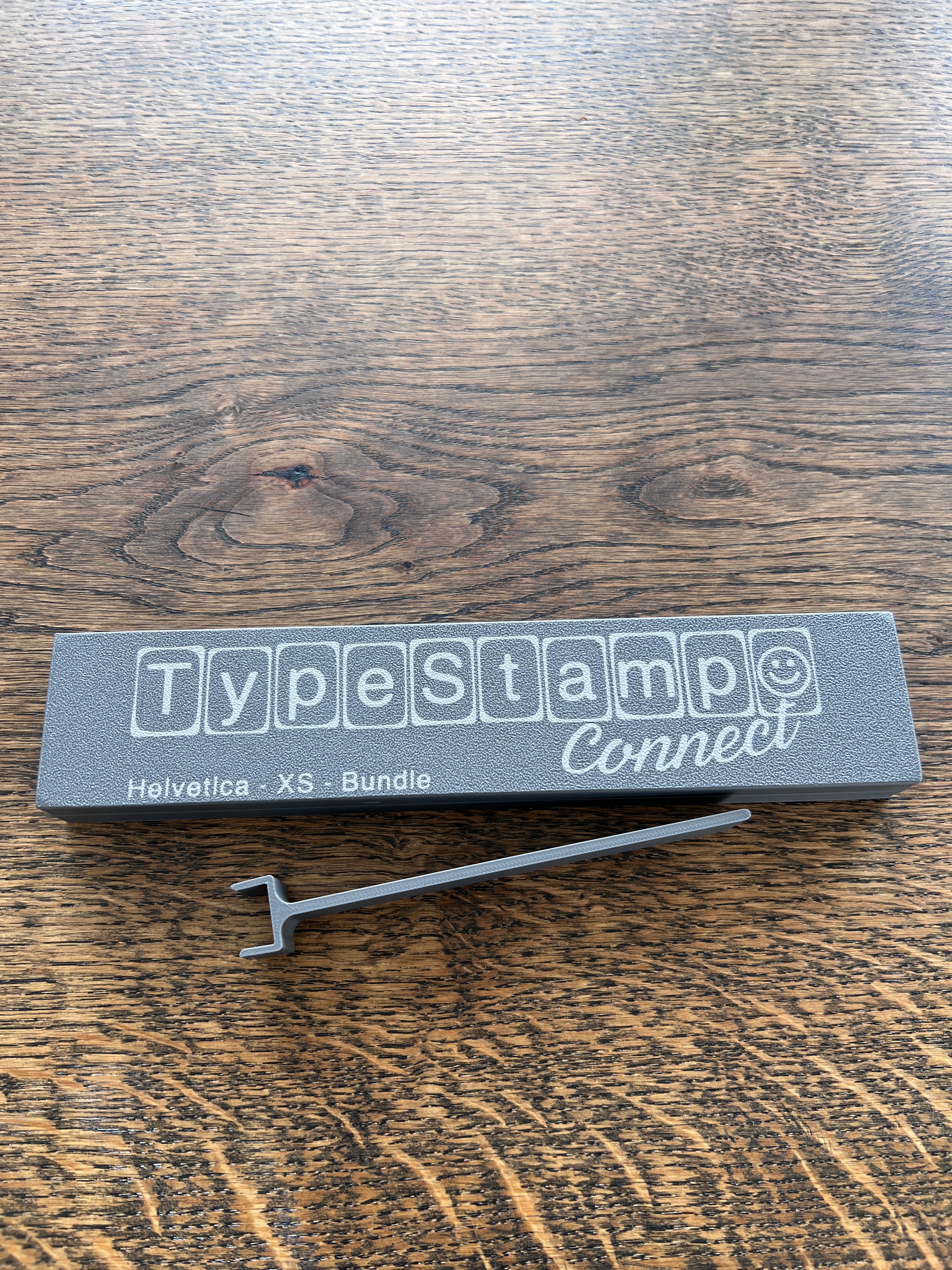 TypeStamp Connect - Helvetica - XS