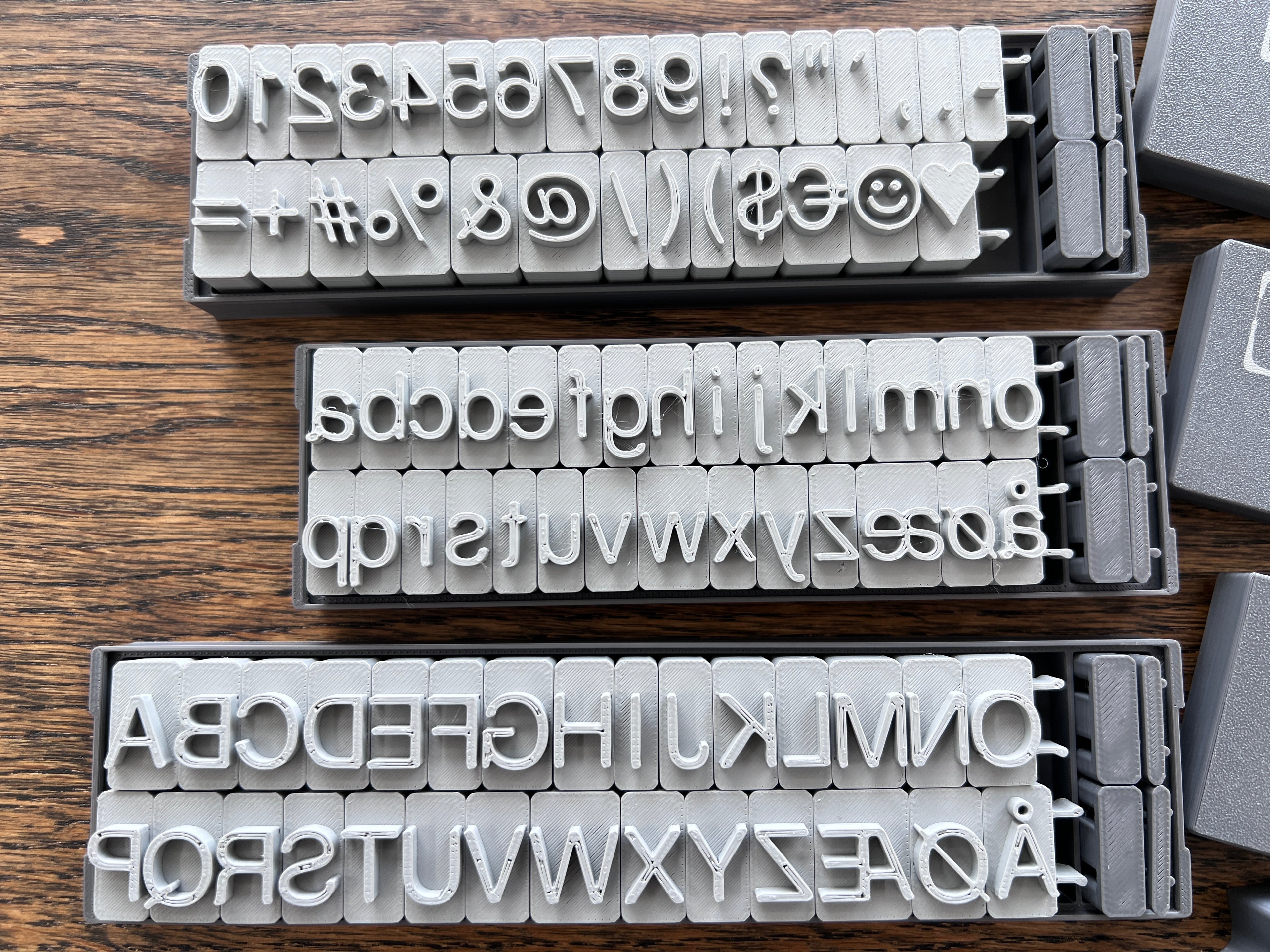 TypeStamp Connect - Helvetica - Small