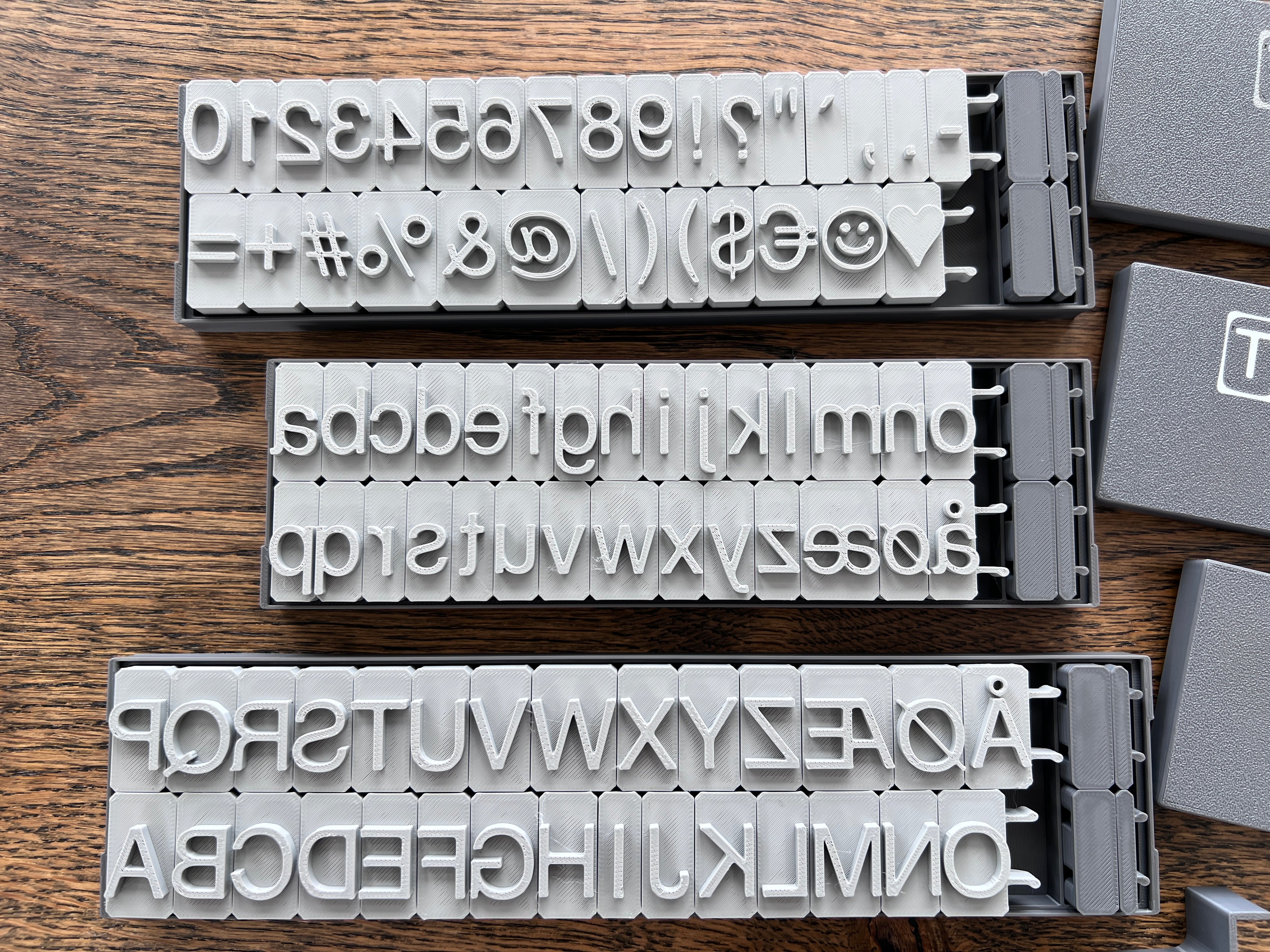 TypeStamp Connect - Helvetica - Large