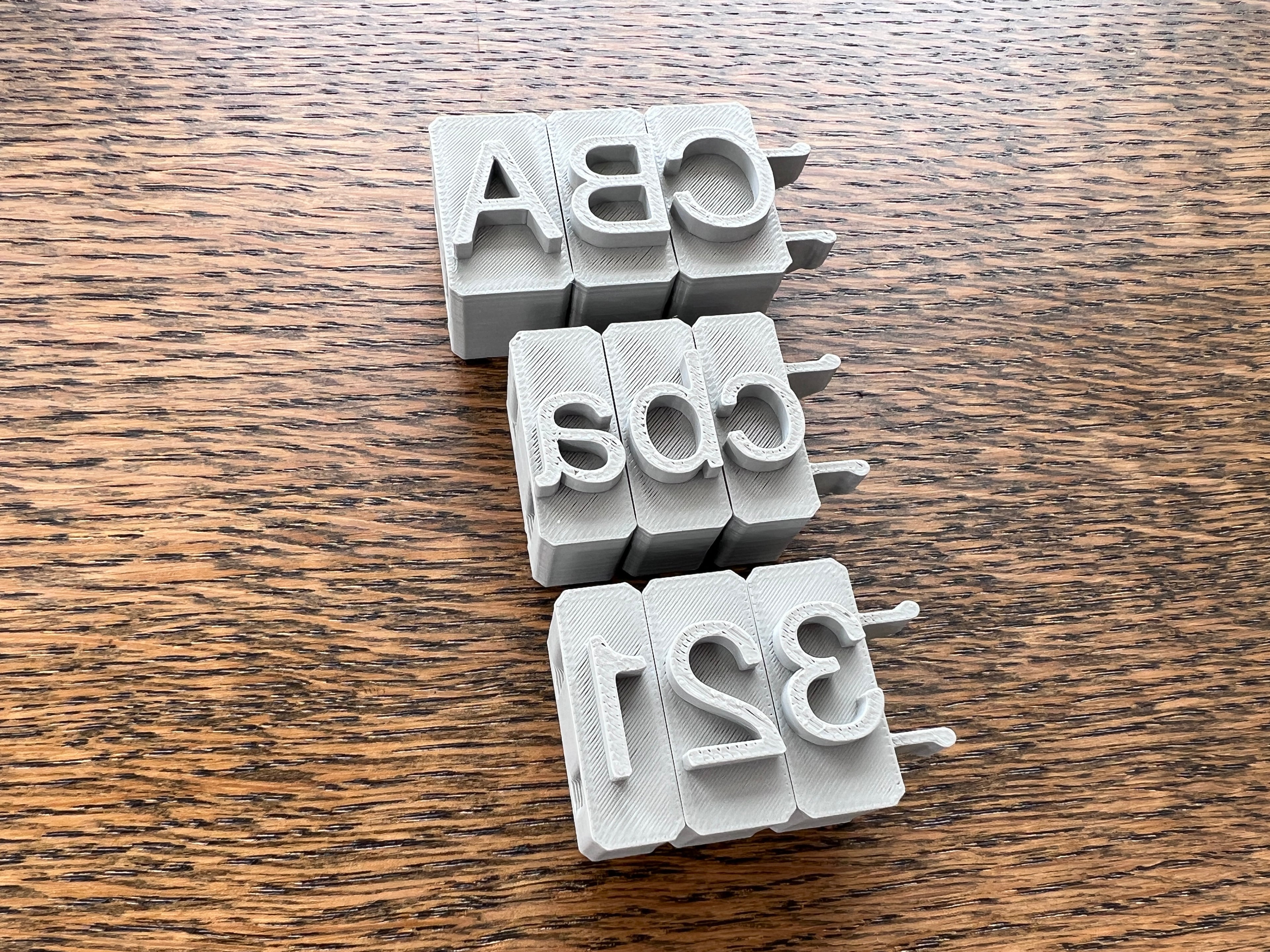 Ekstra enkeltstempler - TypeStamp Connect - Helvetica - Small